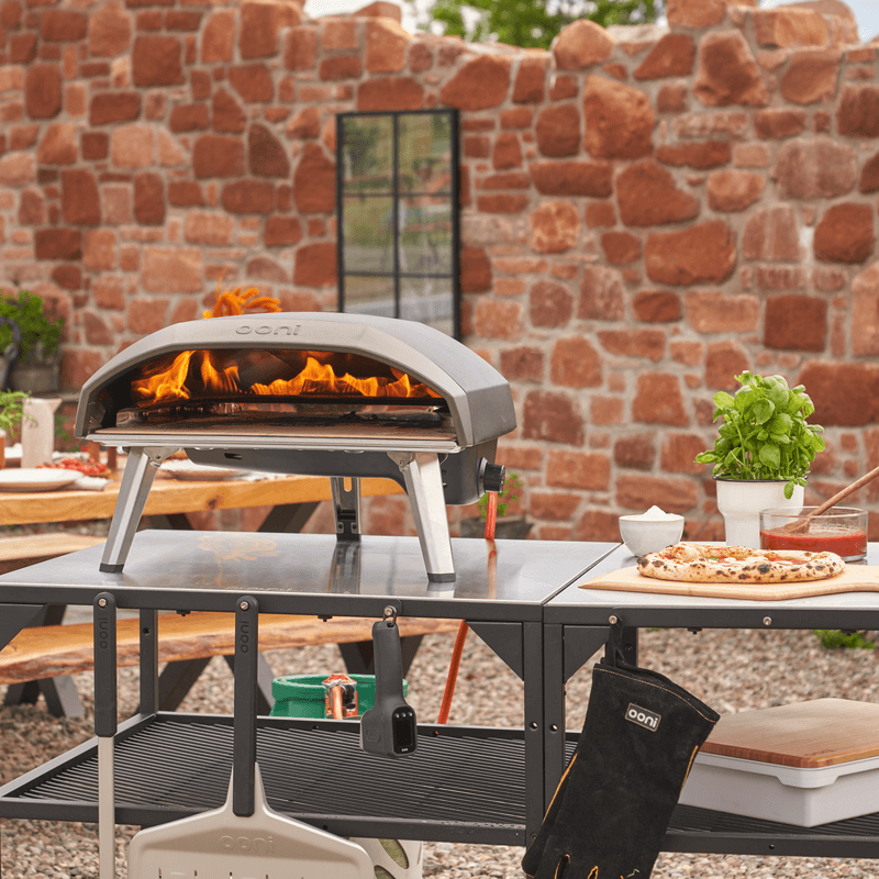 Ooni Koda 16 - Gas Powered Outdoor Pizza Oven