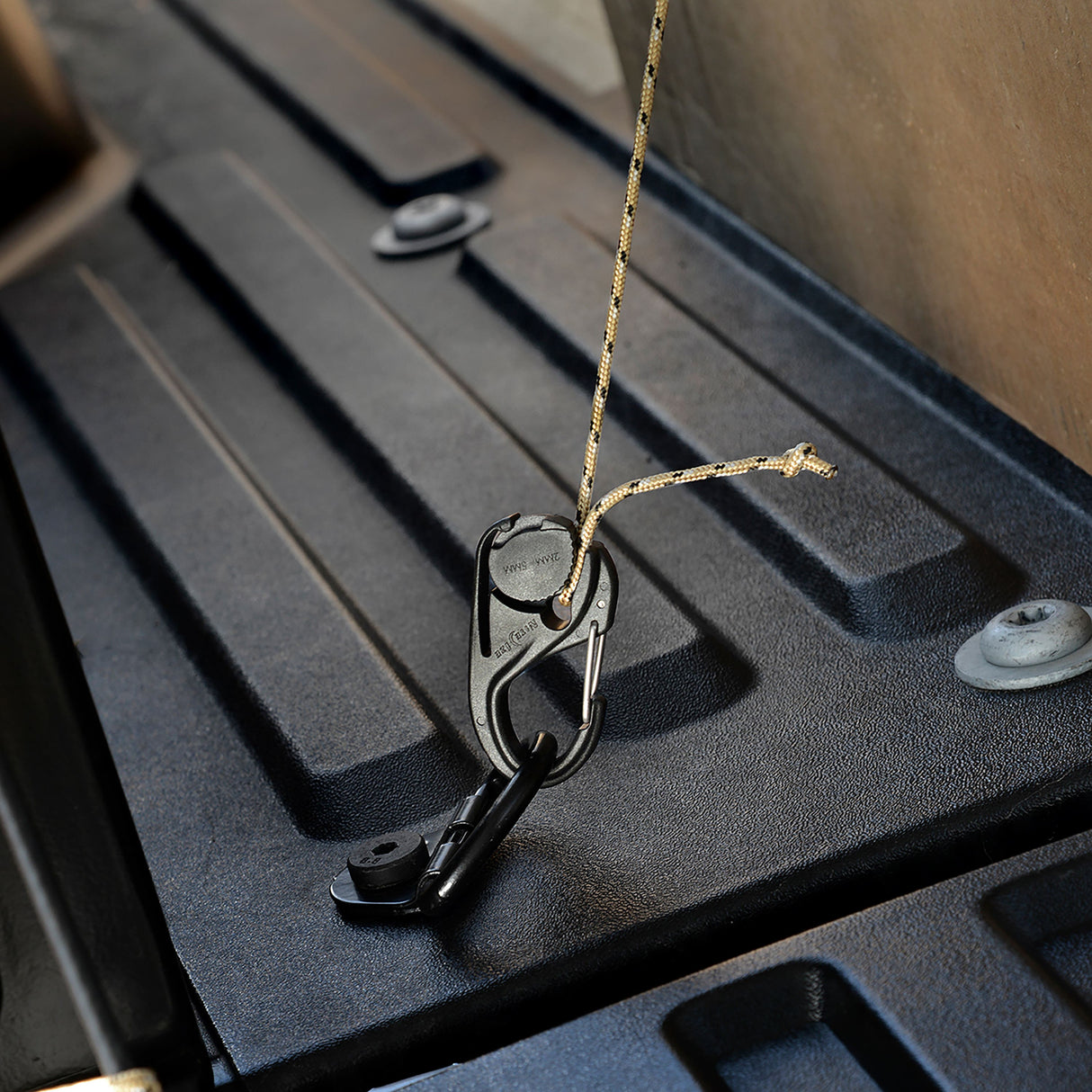 Nite Ize CamJam Cord Tightener Camping Rope Tool