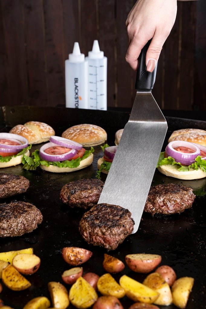 Blackstone 5 Piece Griddle Essentials Toolkit with Scraper