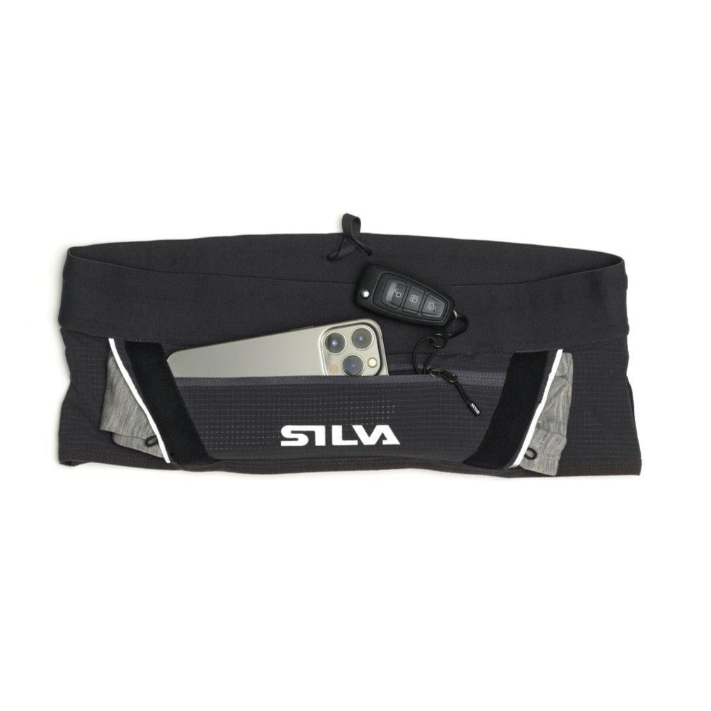 Silva Strive Loop Running Belt — close-up of zip pocket with key hook for phone and keys.
