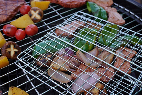 Saborr Flat Steel Barbeque Mesh with Soft Grip Handle