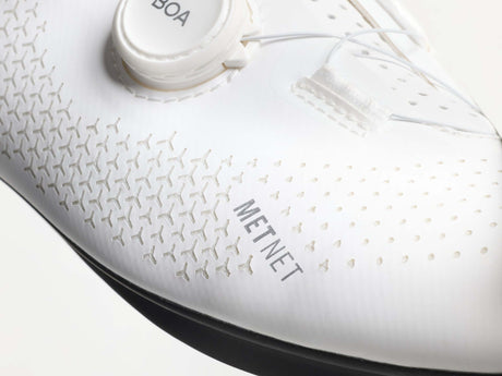 Close-up of Trek Velocis Road Cycling Shoe 2026 with METNET relief zones and BOA® L6 Dial for precision fit, white color.